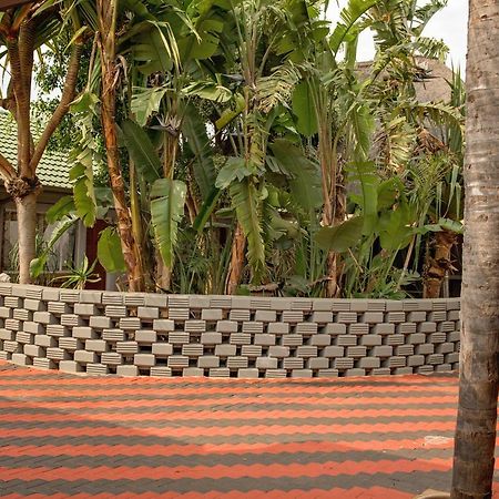 Savannah Guest House Πολοκουάνε Εξωτερικό φωτογραφία