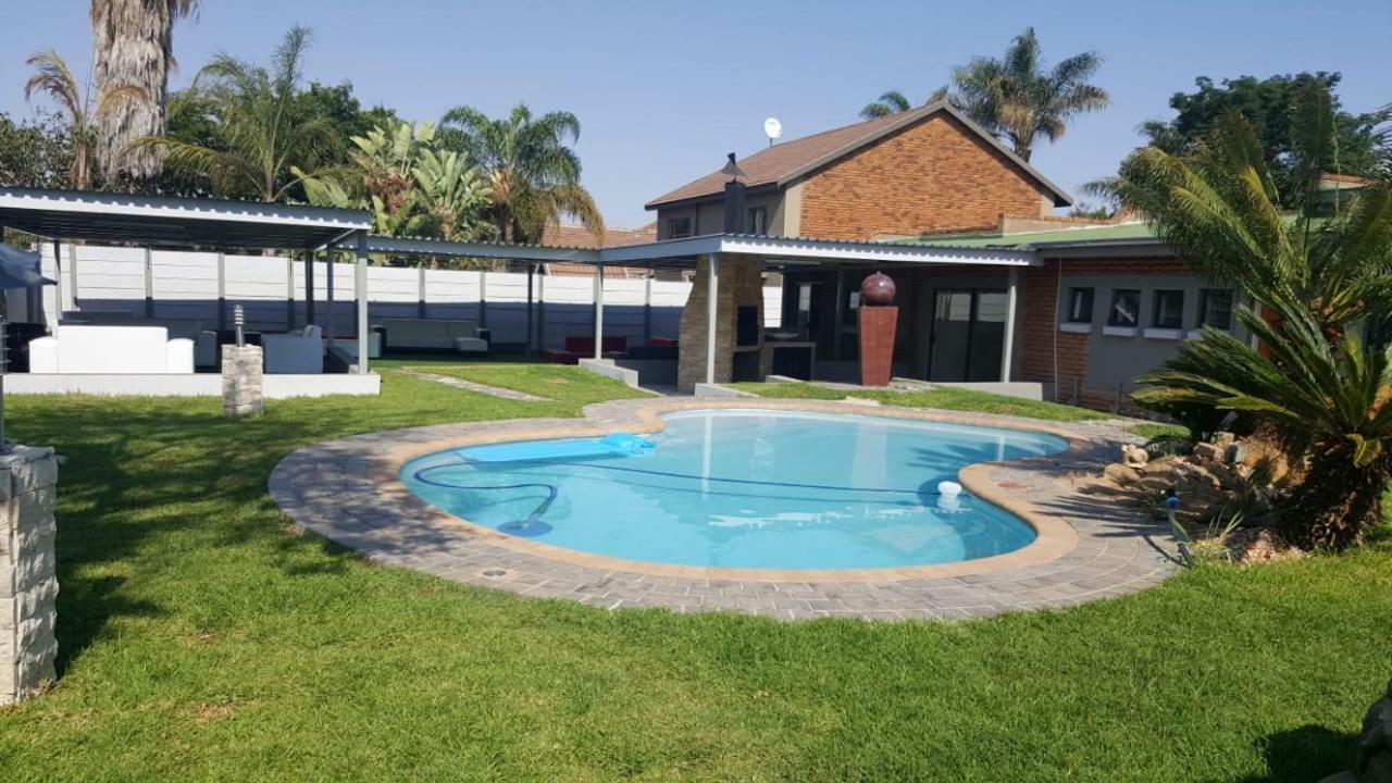 Savannah Guest House Πολοκουάνε Εξωτερικό φωτογραφία